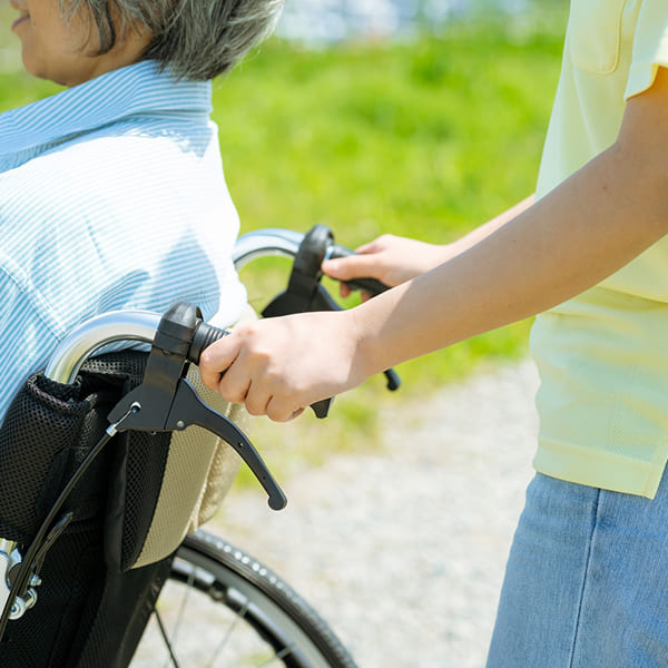 ベッド上・車いすのままでも対応可能